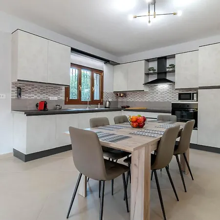 Ferienhaus Henkel B *